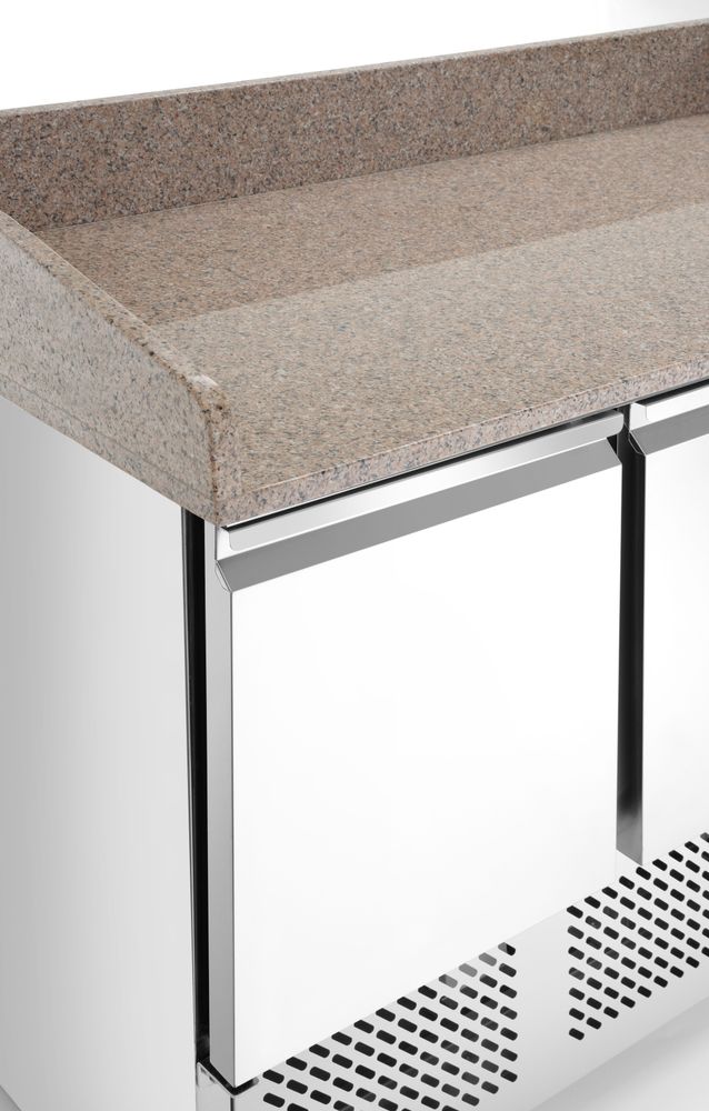 Three door pizza counter with cooling display 380+40L, Arktic, 254L, 230V/400W, 1400x700x(H)1491mm