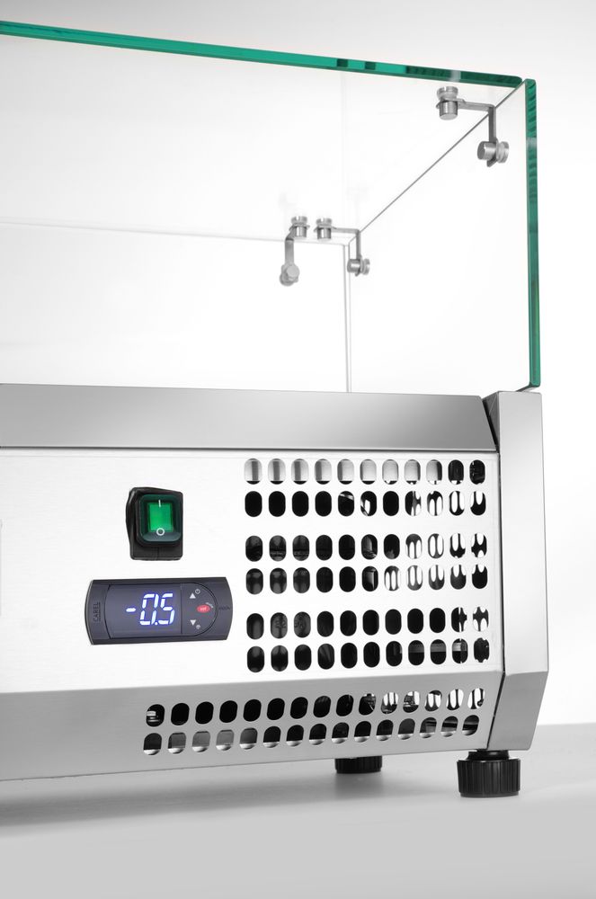 Refrigerated countertop server GN 1/4, Arktic, 8x GN 1/4, 230V/180W, 1805x335x(H)460mm